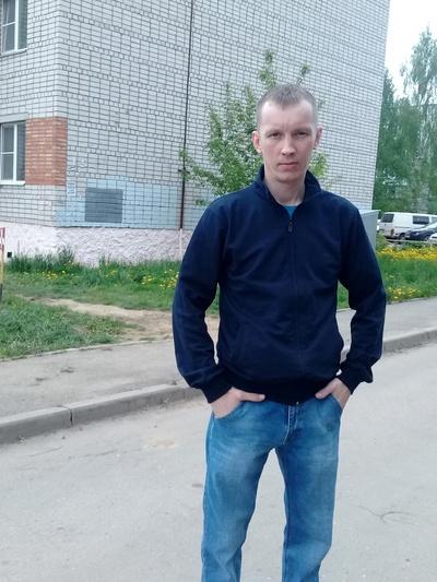 Евгений Иванов